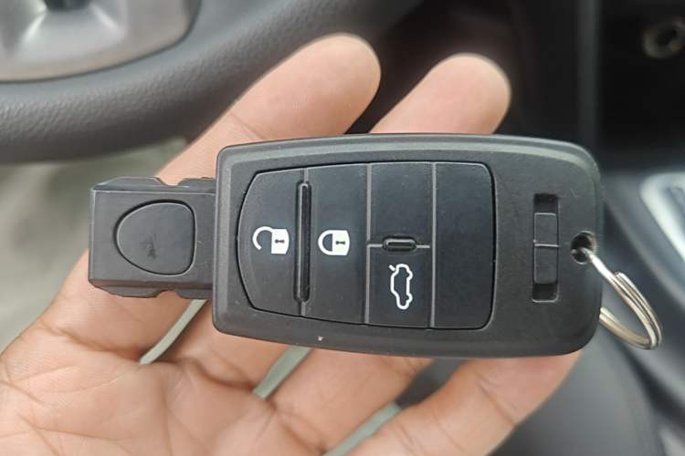 Used Fiat Viaggio 2015 1.4T Automatic Enjoyment Edition Vehicle Key