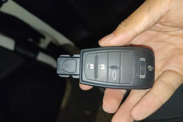 Used Fiat Viaggio 2015 1.4T Automatic Enjoyment Edition Vehicle Key