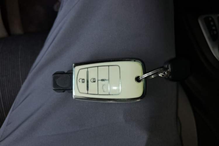 Used Fiat Viaggio 2015 1.4T Automatic Enjoyment Edition Vehicle Key