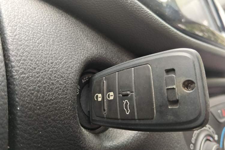 Used Fiat Viaggio 2015 1.4T Manual Enjoyment Edition Vehicle Key