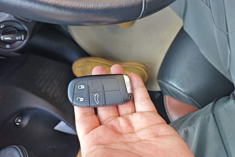 Used Fiat Viaggio 2015 1.4T Automatic Jingxiang Edition Vehicle Key