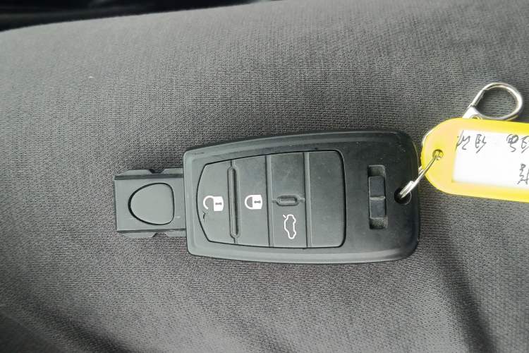 Used Fiat Viaggio 2015 1.4T Automatic Enjoyment Edition Vehicle Key