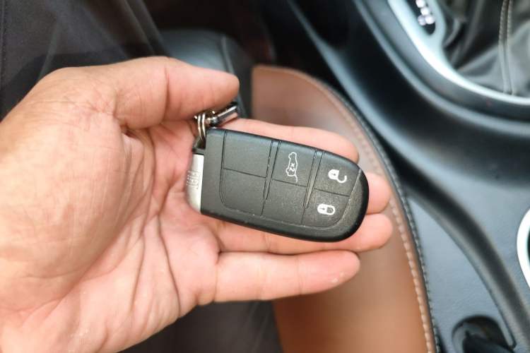 Used Fiat Viaggio 2015 1.4T Automatic Jingxiang Edition Vehicle Key