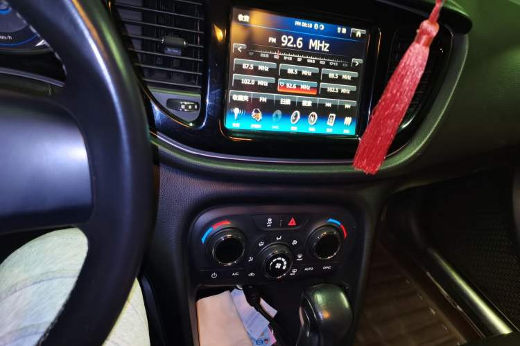 Used Fiat Viaggio 2015 1.4T Automatic Jingxiang Edition Audio And AC Panel