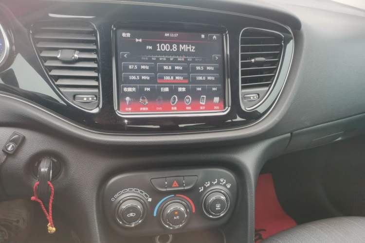 Used Fiat Viaggio 2015 1.4T Manual Enjoyment Edition Audio And AC Panel