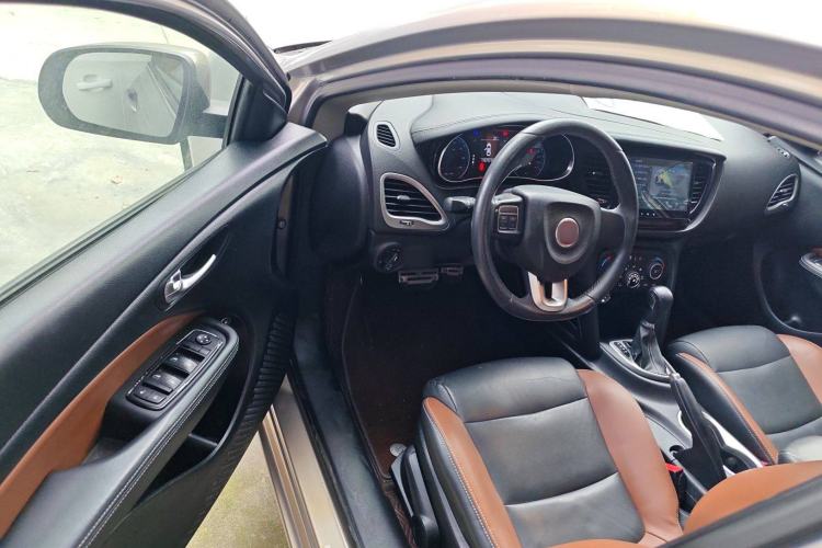 Used Fiat Viaggio 2015 1.4T Automatic Jingxiang Edition Driver Seat