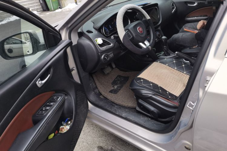 Used Fiat Viaggio 2015 1.4T Automatic Jingxiang Edition Driver Seat