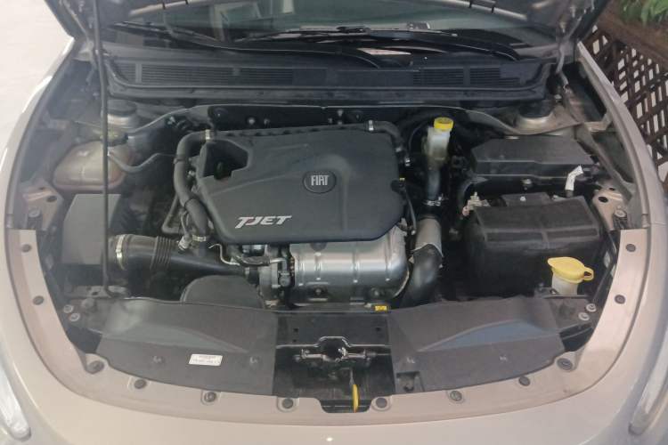 Used Fiat Viaggio 2015 1.4T Automatic Jingxiang Edition Engine Bay