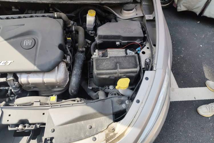 Used Fiat Viaggio 2015 1.4T Manual Jingxiang Edition Engine Bay Left