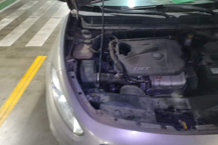 Used Fiat Viaggio 2015 1.4T Automatic Jingxiang Edition Engine Bay Right
