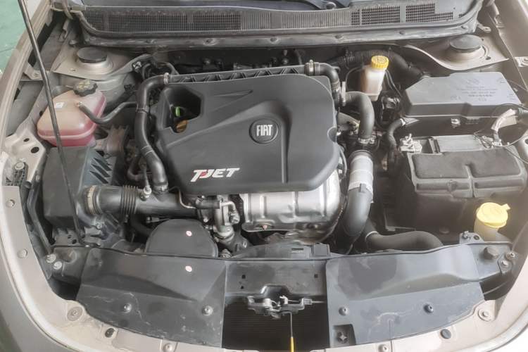 Used Fiat Viaggio 2015 1.4T Automatic Jingxiang Edition Engine Bay