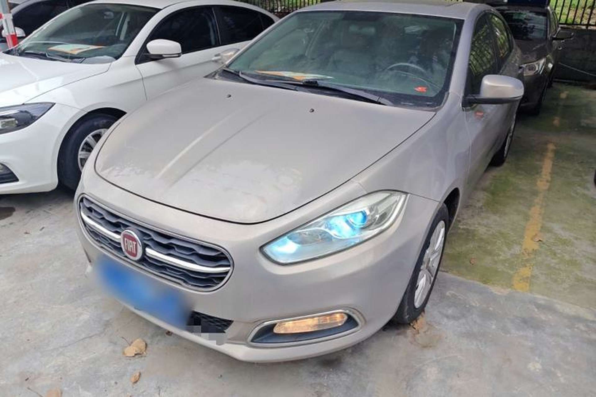 Used Fiat Viaggio 2015 1.4T Automatic Jingxiang Edition Front Left 45 Deg