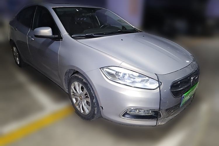 Used Fiat Viaggio 2015 1.4T Automatic Jingxiang Edition Front Right 45 Deg