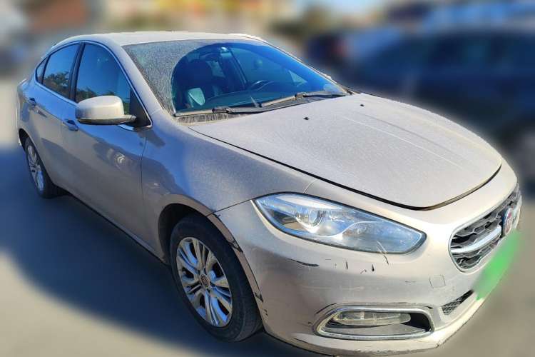 Used Fiat Viaggio 2015 1.4T Automatic Jingxiang Edition Front Right 45 Deg