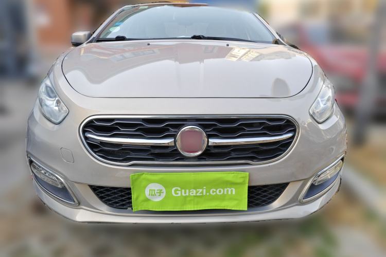 Used Fiat Viaggio 2015 1.4T Manual Enjoyment Edition Front
