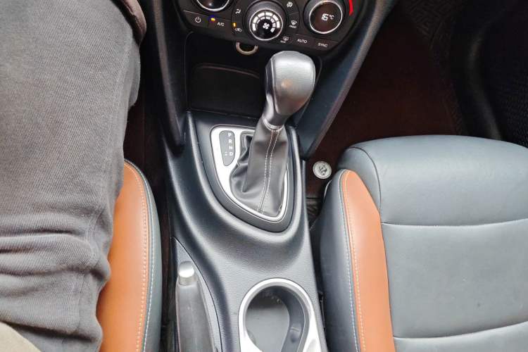 Used Fiat Viaggio 2015 1.4T Automatic Jingxiang Edition Gear Lever