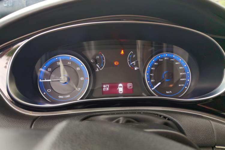 Used Fiat Viaggio 2015 1.4T Automatic Enjoyment Edition Instrument Cluster