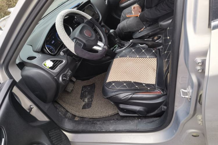 Used Fiat Viaggio 2015 1.4T Automatic Jingxiang Edition Left Front Seat