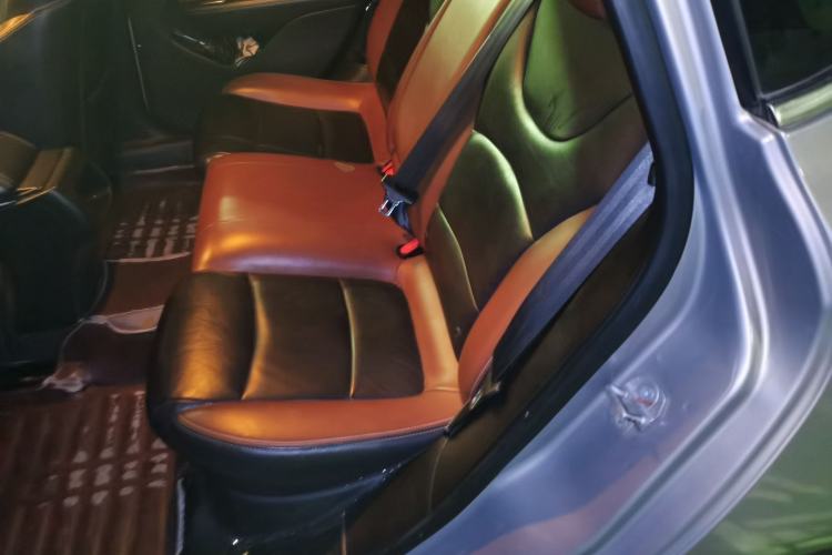Used Fiat Viaggio 2015 1.4T Automatic Jingxiang Edition Left Rear Seat