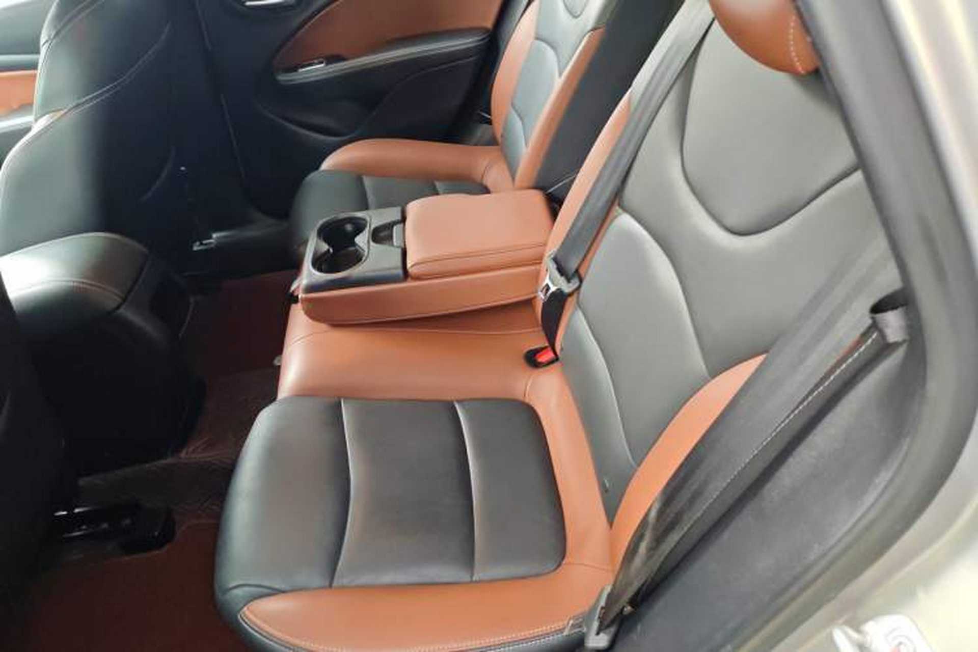 Used Fiat Viaggio 2015 1.4T Automatic Jingxiang Edition Left Rear Seat