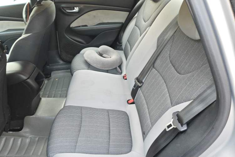 Used Fiat Viaggio 2015 1.4T Manual Enjoyment Edition Left Rear Seat