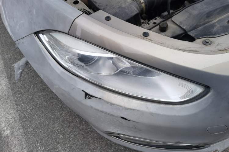 Used Fiat Viaggio 2015 1.4T Automatic Jingxiang Edition Right Front Headlight