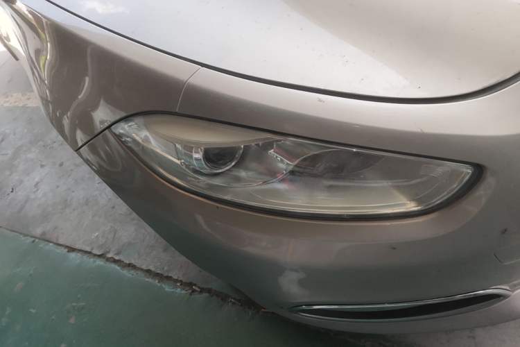 Used Fiat Viaggio 2015 1.4T Automatic Jingxiang Edition Right Front Headlight
