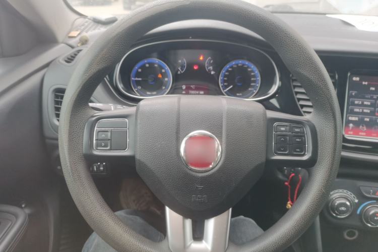 Used Fiat Viaggio 2015 1.4T Manual Enjoyment Edition Steering Wheel