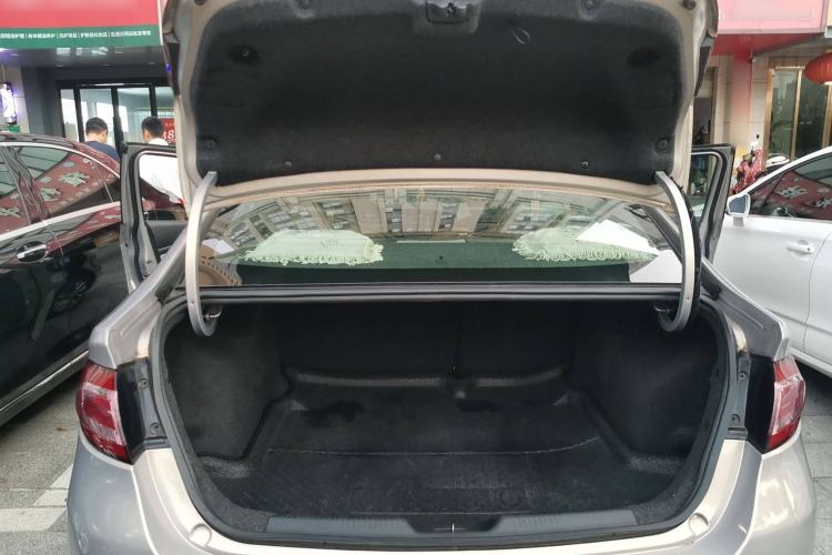 Used Fiat Viaggio 2015 1.4T Manual Enjoyment Edition Trunk