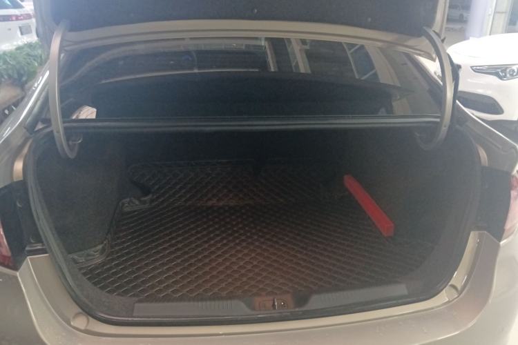 Used Fiat Viaggio 2015 1.4T Automatic Jingxiang Edition Trunk