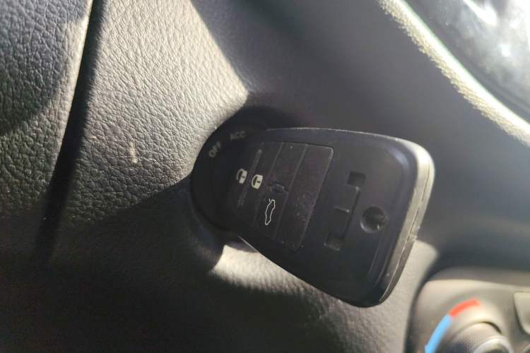 Used Fiat Viaggio 2015 1.4T Manual Jingxiang Edition Vehicle Key