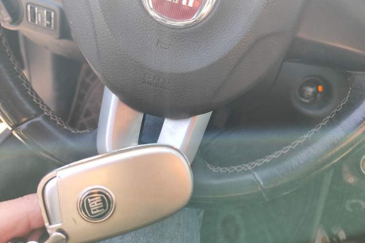 Used Fiat Viaggio 2015 1.4T Automatic Jingxiang Edition Vehicle Key