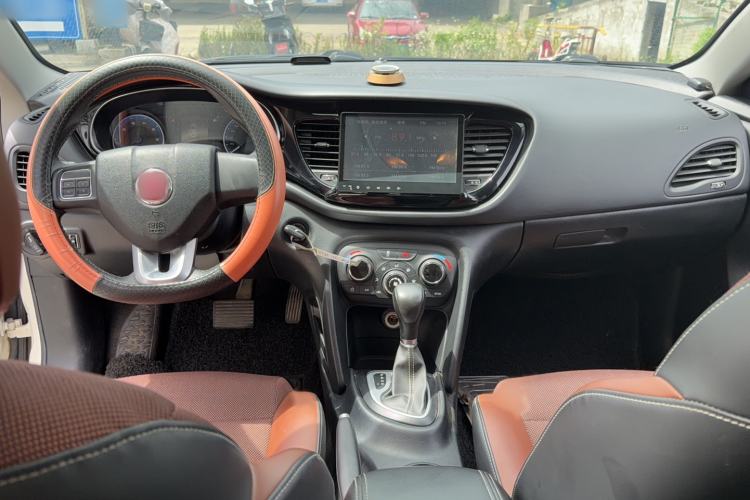 Used Fiat Viaggio 2017 1.4T Automatic Jingxiang Edition Center Console