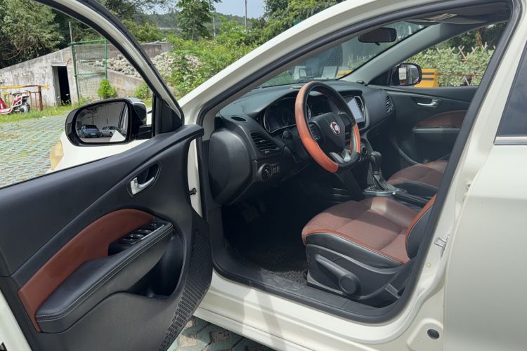Used Fiat Viaggio 2017 1.4T Automatic Jingxiang Edition Driver Seat