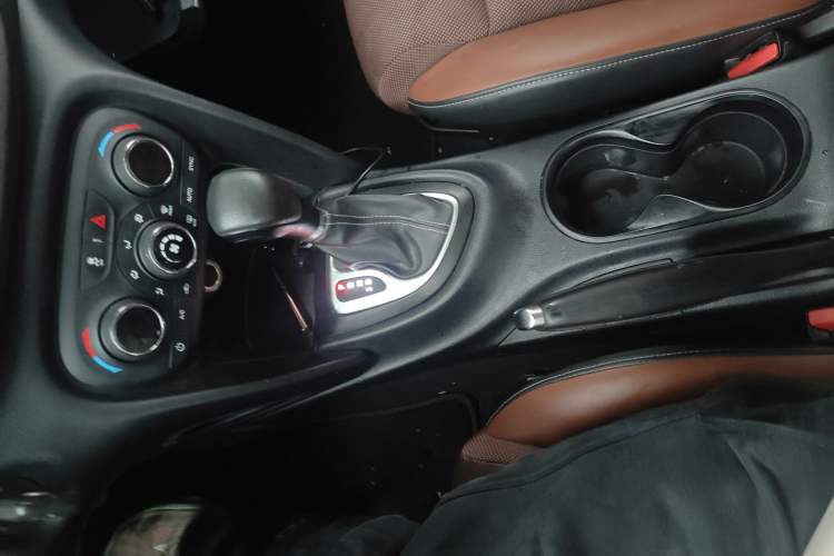 Used Fiat Viaggio 2017 1.4T Automatic Jingxiang Edition Gear Lever