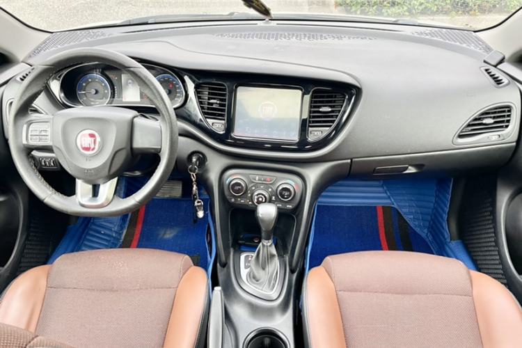Used Fiat Viaggio 2017 1.4T Automatic Jingxiang Edition Interior 3
