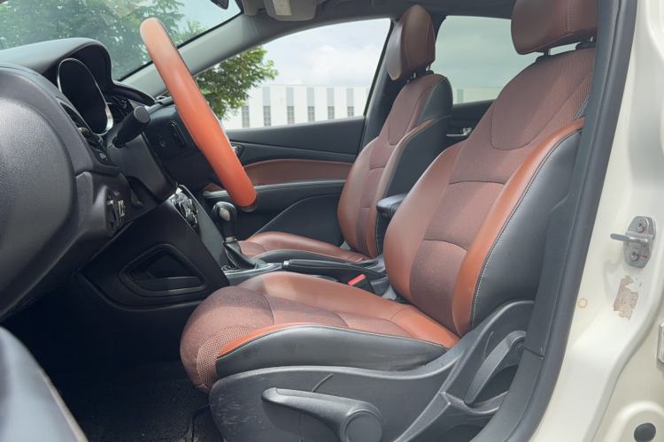 Used Fiat Viaggio 2017 1.4T Automatic Jingxiang Edition Interior 5