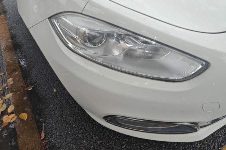 Used Fiat Viaggio 2017 1.4T Automatic Jingxiang Edition Right Front Headlight