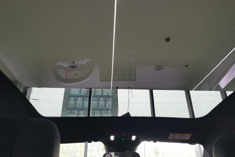 Used firefly 2025 Free Edition Headliner