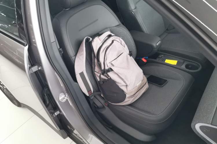 Used firefly 2025 Free Edition Right Front Seat