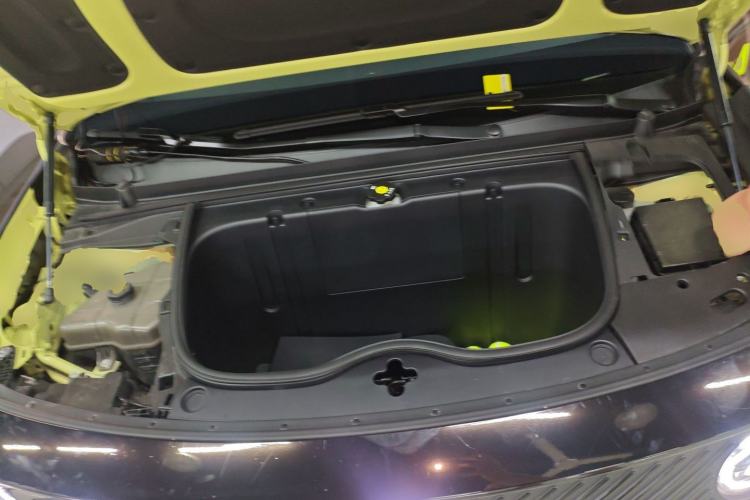 Used firefly 2025 Free Edition Engine Bay