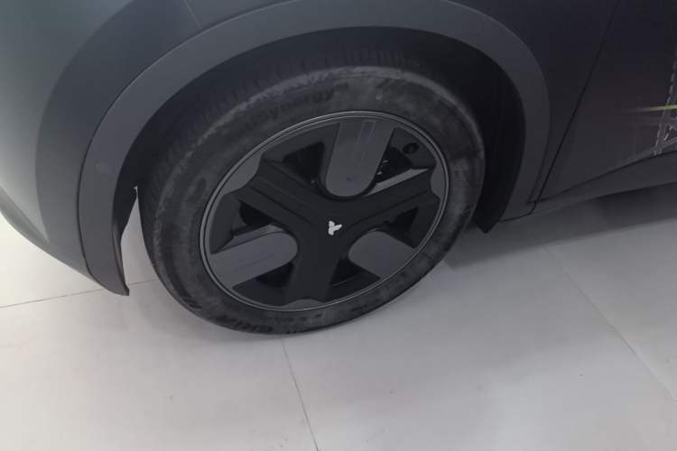 Used firefly 2025 Free Edition Left Front Wheel Hub