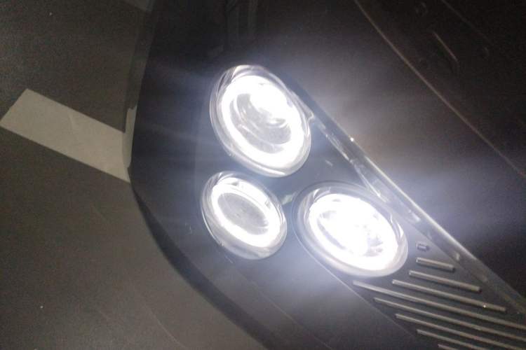 Used firefly 2025 Night Creature Special Edition Right Front Headlight