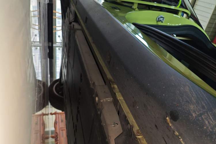 Used firefly 2025 Free Edition Right Side Sill