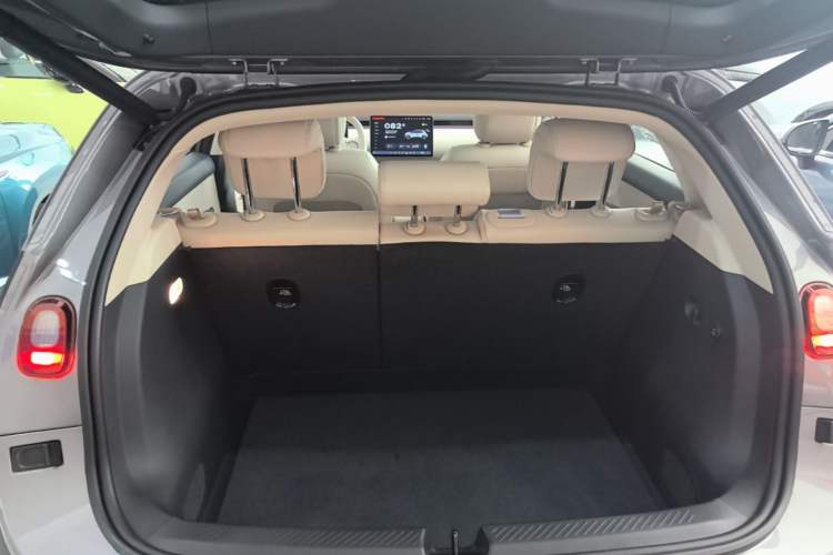 Used firefly 2025 Free Edition Trunk