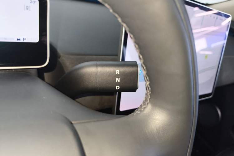 Used firefly 2025 Illuminated Edition Gear Lever