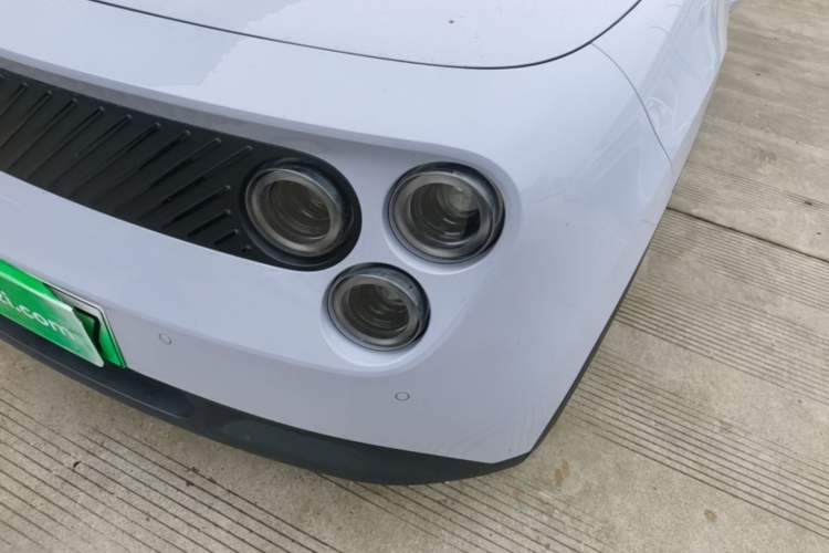 Used firefly 2025 Illuminated Edition Left Front Headlight
