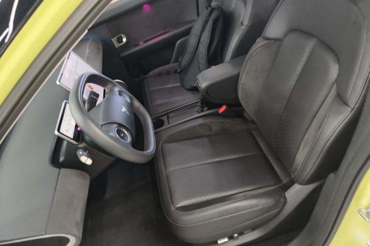 Used firefly 2025 Illuminated Edition Left Front Seat