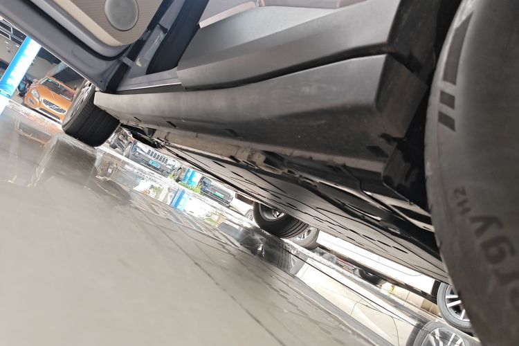 Used firefly 2025 Illuminated Edition Left Side Sill