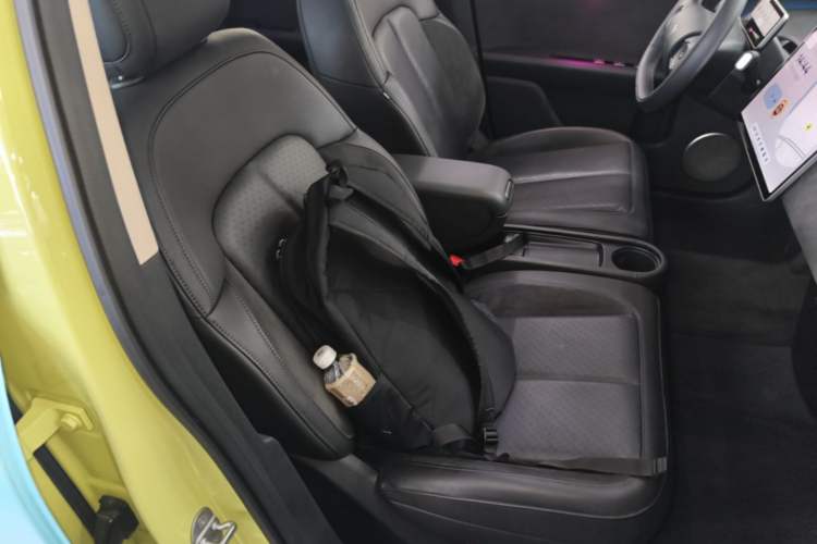 Used firefly 2025 Illuminated Edition Right Front Seat